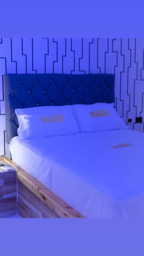 Hotel1325 Бани Экстерьер фото
