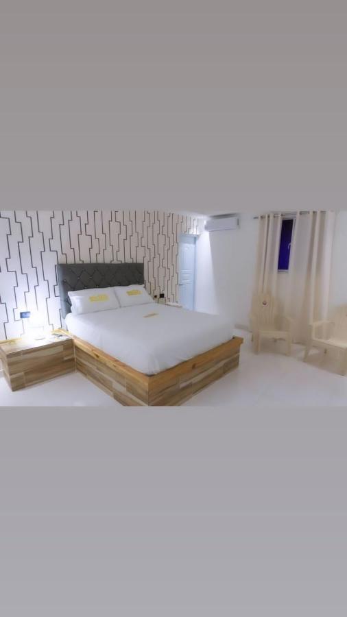 Hotel1325 Бани Экстерьер фото